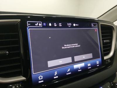 2023 Chrysler Pacifica - Photo 21