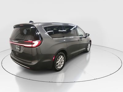 2023 Chrysler Pacifica - Photo 7