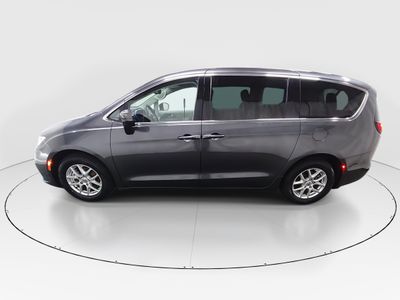2023 Chrysler Pacifica - Photo 4