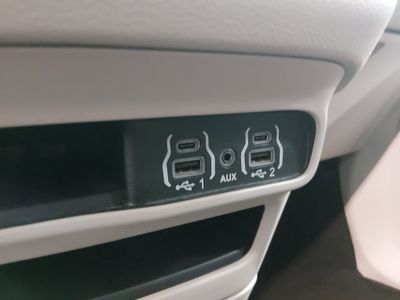 2023 Chrysler Pacifica - Photo 20