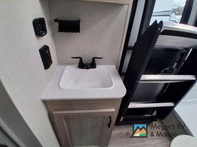 2026 Coachmen RV Catalina Legacy - Photo 18
