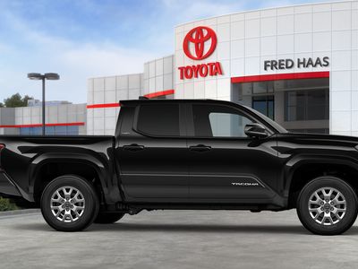 2026 Toyota Tacoma - Photo 15