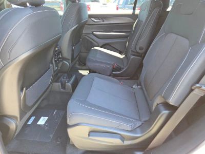 2026 Jeep Grand Cherokee L — photo 9 view