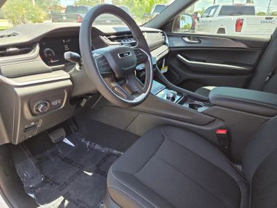 2026 Jeep Grand Cherokee L — photo 14 view