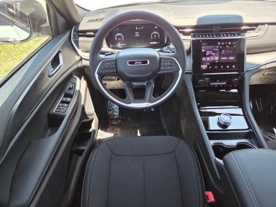 2026 Jeep Grand Cherokee L — photo 11 view