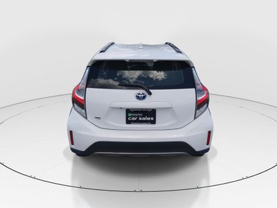 2018 Toyota Prius c - Photo 6