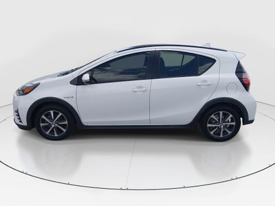 2018 Toyota Prius c - Photo 4