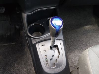 2018 Toyota Prius c - Photo 13
