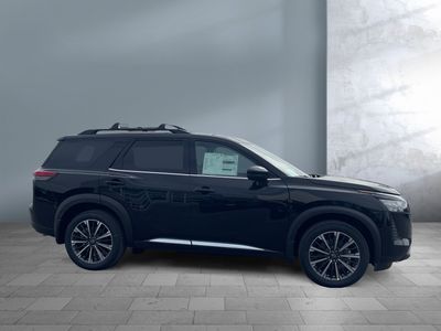 2026 Nissan Pathfinder — photo 7 view