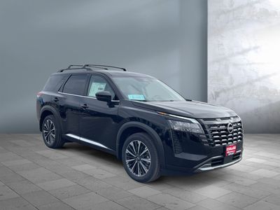 2026 Nissan Pathfinder — photo 8 view