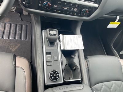 2026 Nissan Pathfinder — photo 14 view