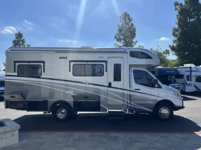 2022 Winnebago NAVION — photo 20 view