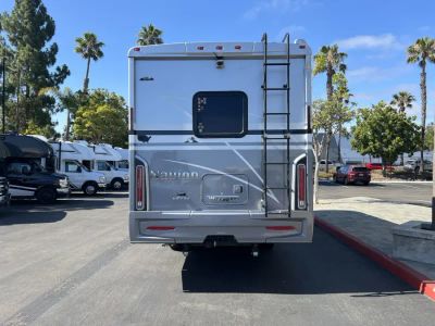 2022 Winnebago NAVION — photo 23 view