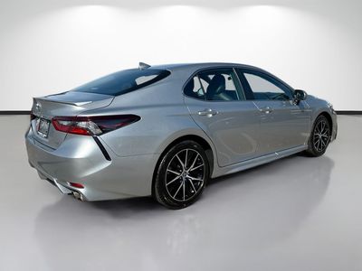 2023 Toyota Camry - Photo 3