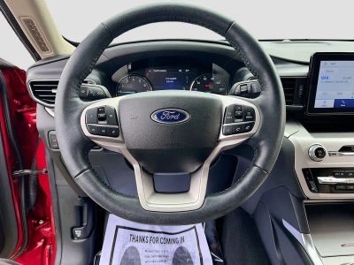 2022 Ford Explorer — photo 11 view