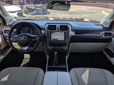 2020 Lexus GX - Photo 15