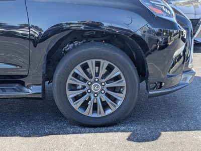 2020 Lexus GX - Photo 12