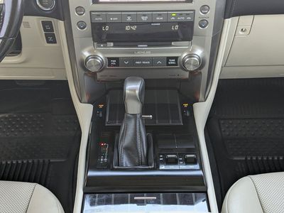 2020 Lexus GX - Photo 19