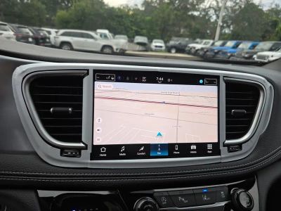 2026 Chrysler Pacifica — photo 23 view