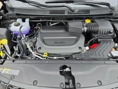 2026 Chrysler Pacifica — photo 12 view