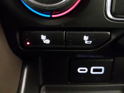 2024 Chevrolet Suburban - Photo 18