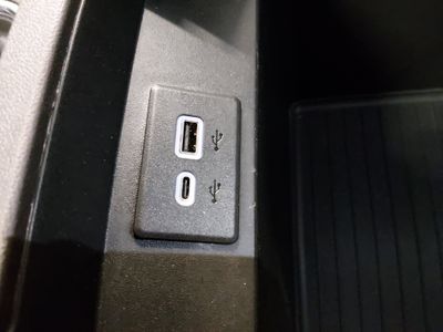 2024 Chevrolet Suburban - Photo 21