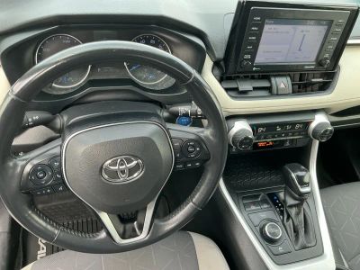 2020 Toyota RAV4 - Photo 14