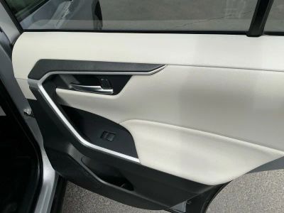 2020 Toyota RAV4 - Photo 19