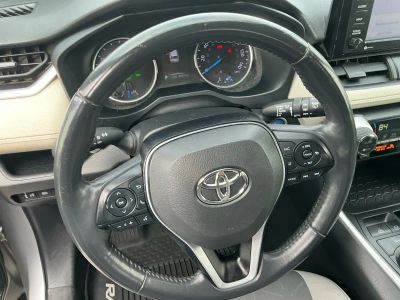 2020 Toyota RAV4 - Photo 13
