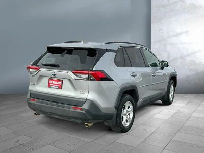 2020 Toyota RAV4 - Photo 6