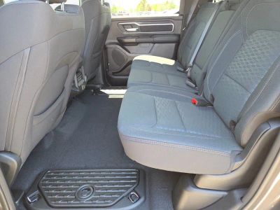2026 Ram 1500 — photo 8 view