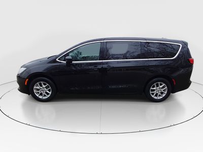 2024 Chrysler Voyager - Photo 4