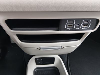 2024 Chrysler Voyager - Photo 21