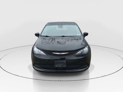 2024 Chrysler Voyager - Photo 2