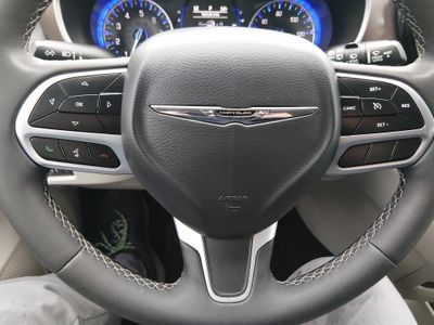 2024 Chrysler Voyager - Photo 12