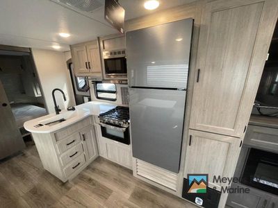 2026 Coachmen RV Catalina Legacy - Photo 11