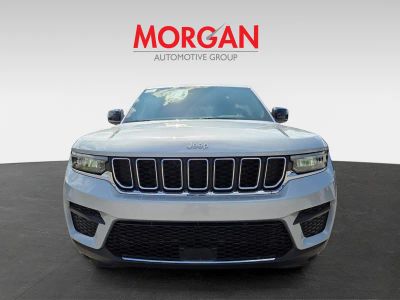 2026 Jeep Grand Cherokee — side profile view