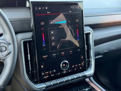 2025 GMC Yukon - Photo 31