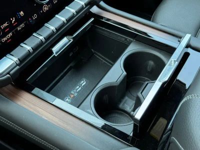 2025 GMC Yukon - Photo 34