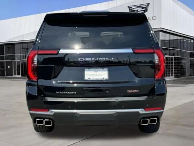2025 GMC Yukon - Photo 6