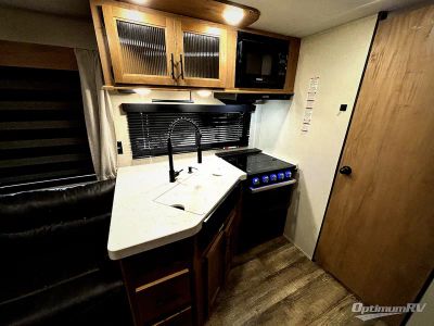 2023 Forest River Cherokee Grey Wolf — photo 15 view