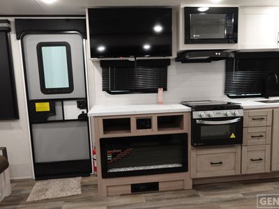 2026 Highland Ridge RV Range Lite - Photo 12