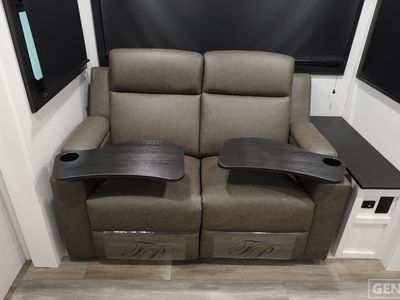 2026 Highland Ridge RV Range Lite - Photo 15