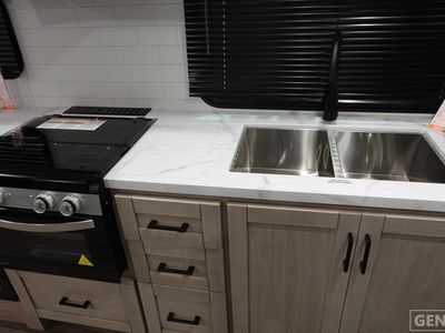 2026 Highland Ridge RV Range Lite - Photo 7