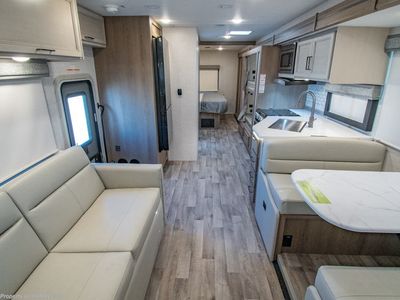 2026 Thor Motor Coach Resonate - Photo 7