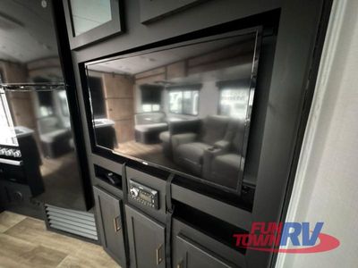 2023 Keystone RV Outback Ultra Lite - Photo 35