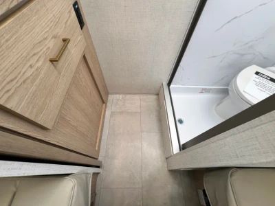 2027 Thor Motor Coach CHATEAU — photo 20 view
