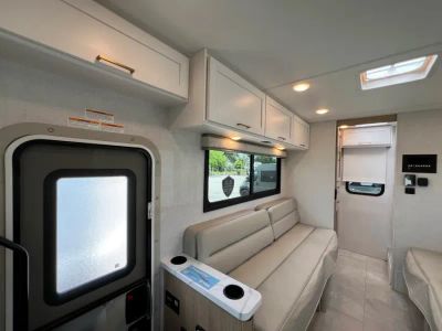 2027 Thor Motor Coach CHATEAU — photo 15 view