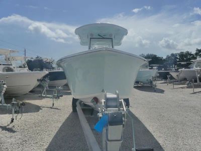2026 Sea Pro 245 Sandbar — side profile view