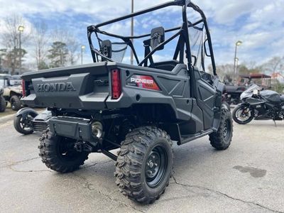 2025 Honda Pioneer 1000 - Photo 5